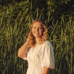 Meet your Posher, Minna